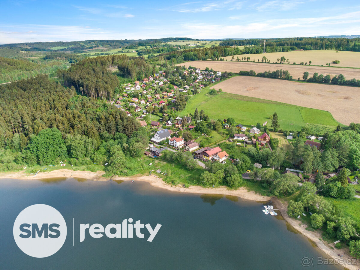 Samostatný rodinný dům, 9+2, pozemek 1352 m2, vodní nádrž Se - 15