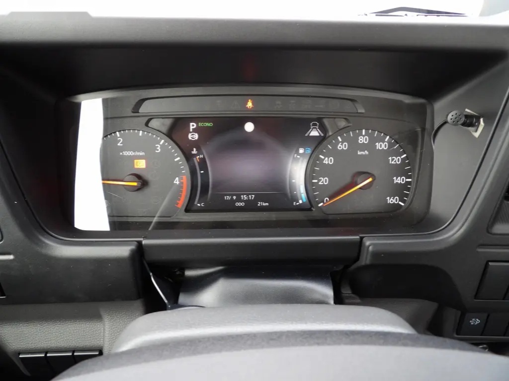 Isuzu, M30 7,5t 3,0L 150k A/T hák. no - 15