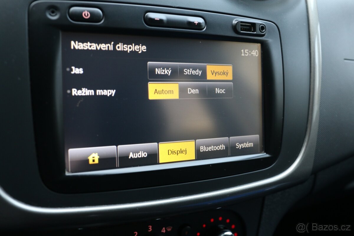 Dacia Sandero 0.9 ČR, Navigace - 15