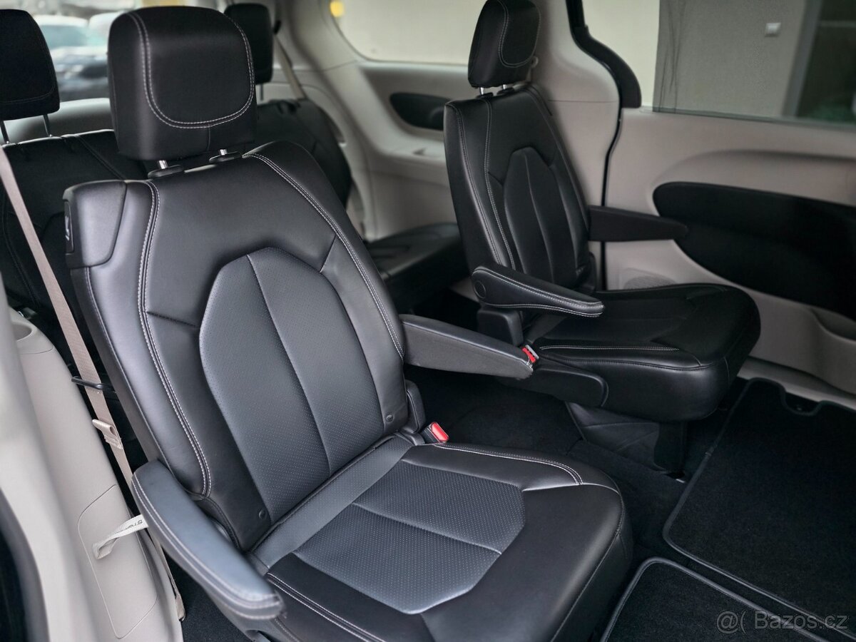 Chrysler Pacifica 3.6L V6 7 miest Radar DPH 2023 - 15