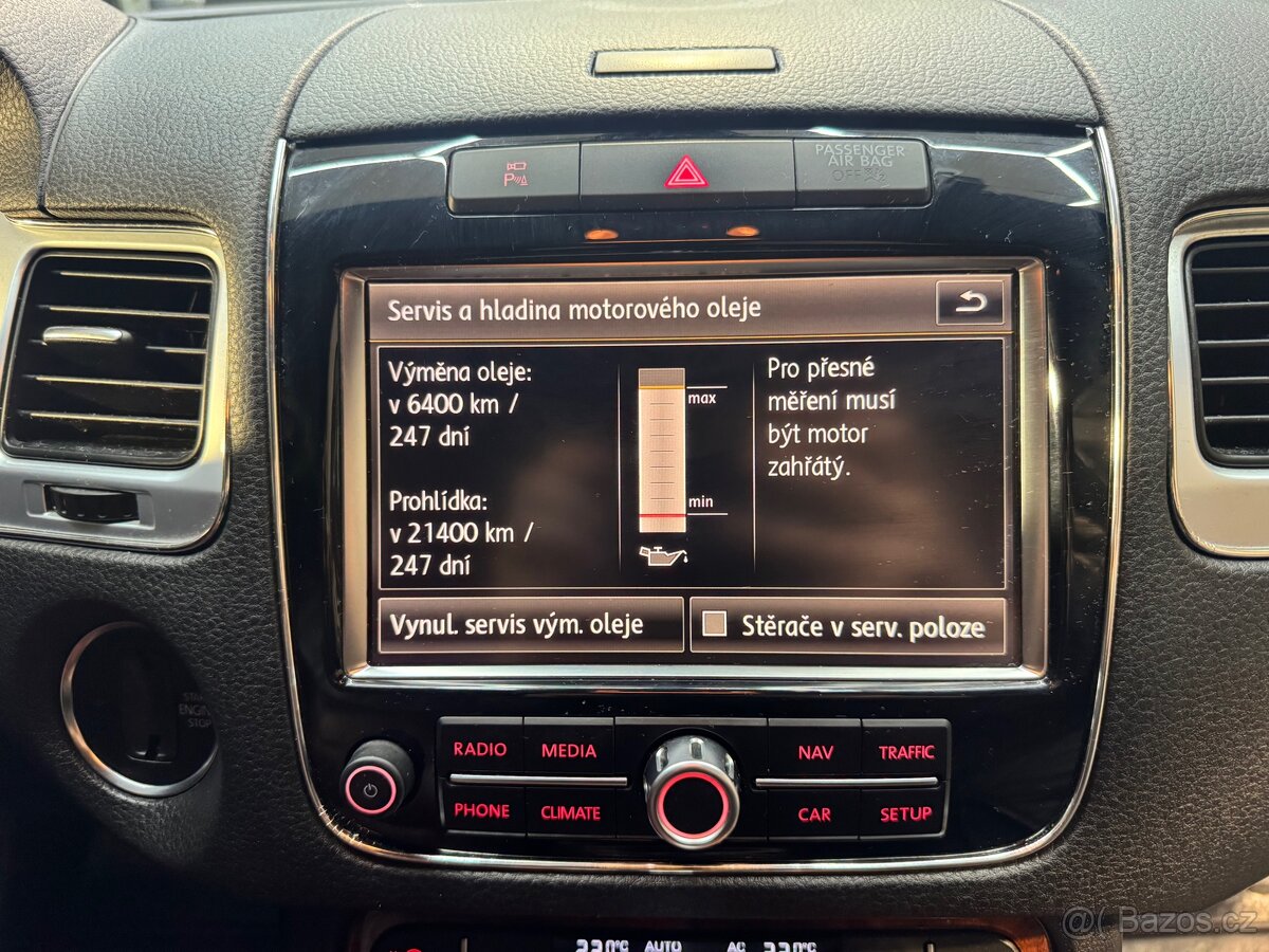 VW Touareg EXCLUSIVE WEBASTO TZ VÝHŘEV BiXenony CEBIA Servis - 15