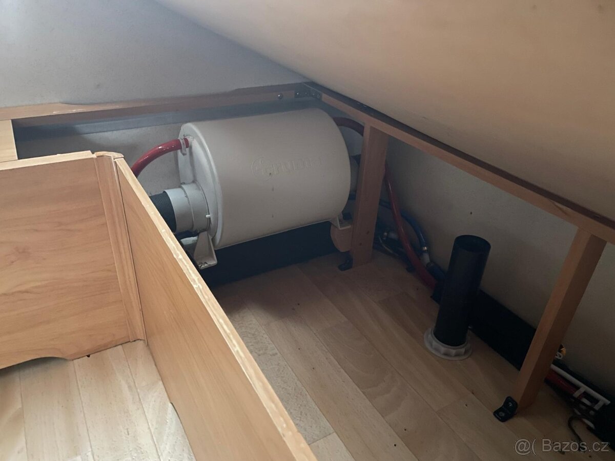 Hobby Excellent 450, 4 osoby, bojler, rozfuk, wc, stan - 15