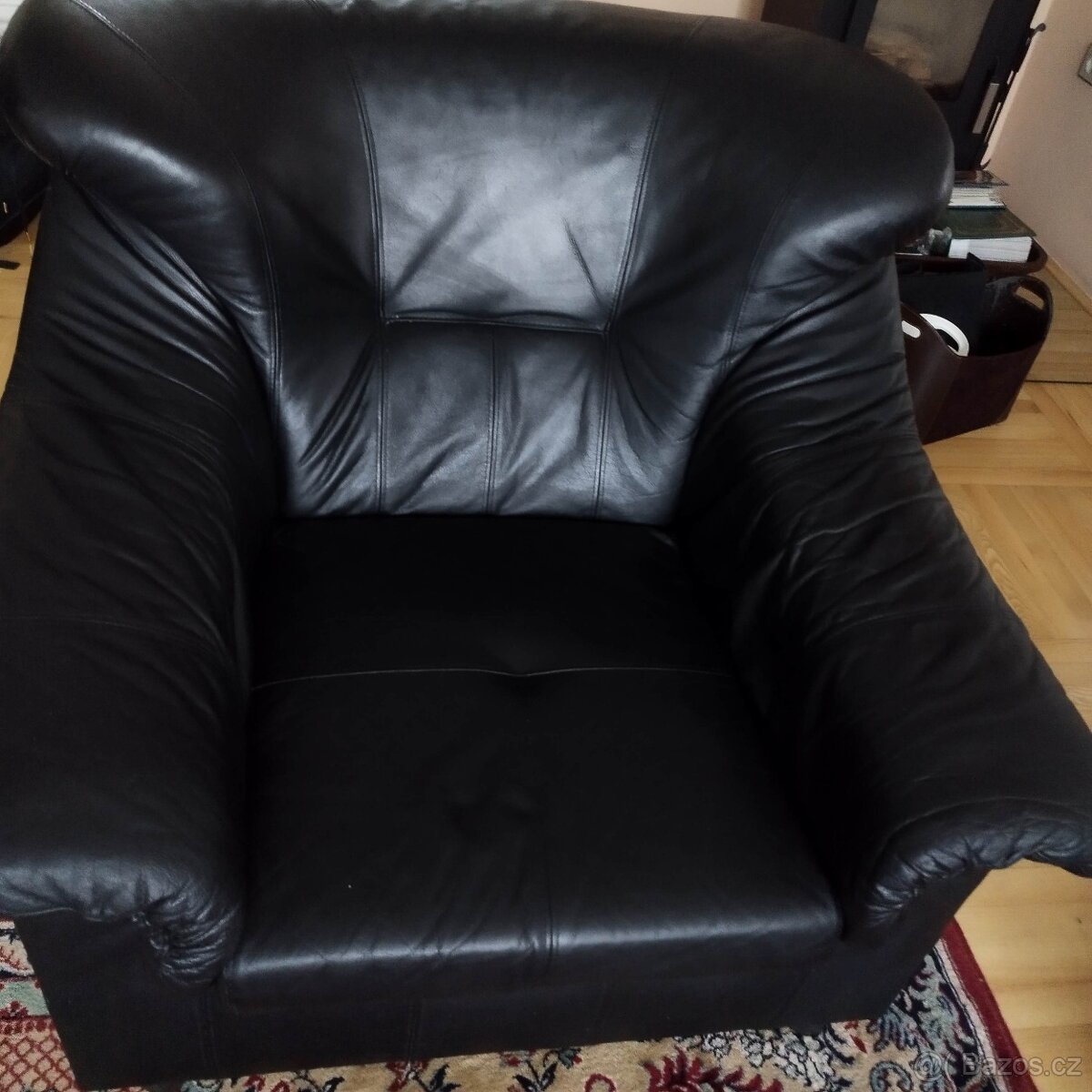 Černý kožený gauč s křesly černá barva - 15