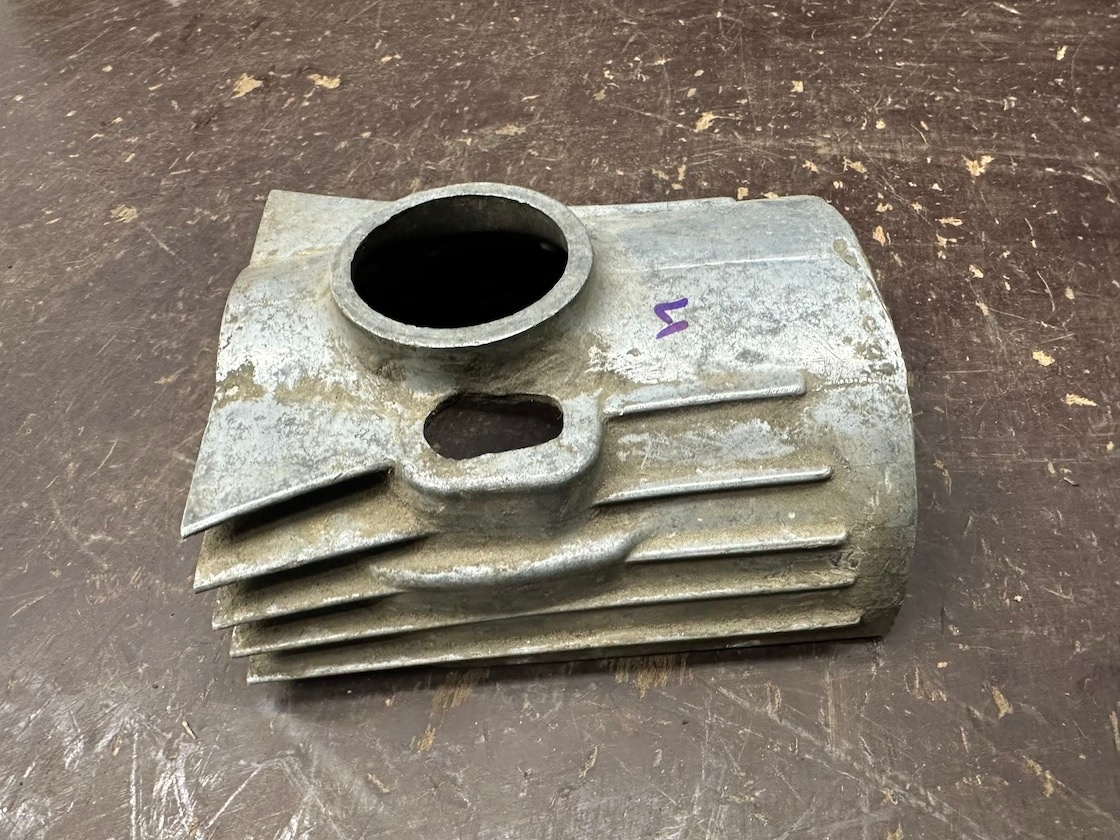 Predám kryt karburátoru JAWA ČZ 125 175 250 - 15