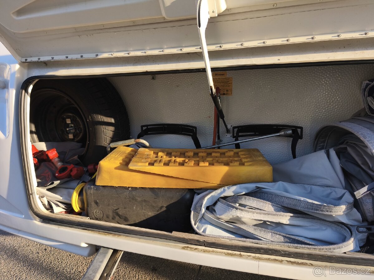 Adria Altea 472 LU, r.v. 2012, moover, předstan - 15