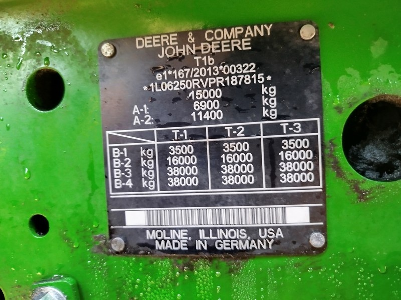 JOHN DEERE 6R250 - 15