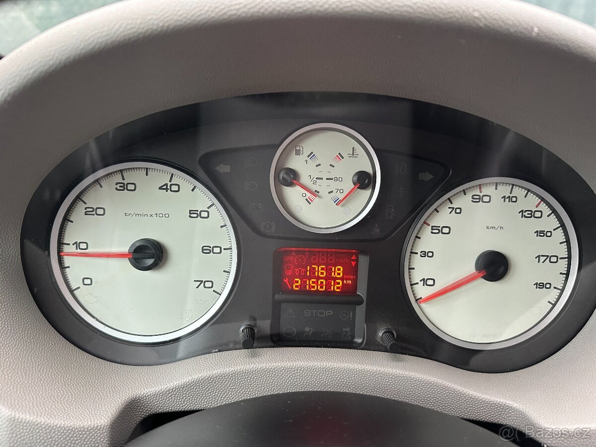 Citroën Jumpy 2.0HDI 120kW 2012 215012km6míst EXCLUSIVE NAV - 15