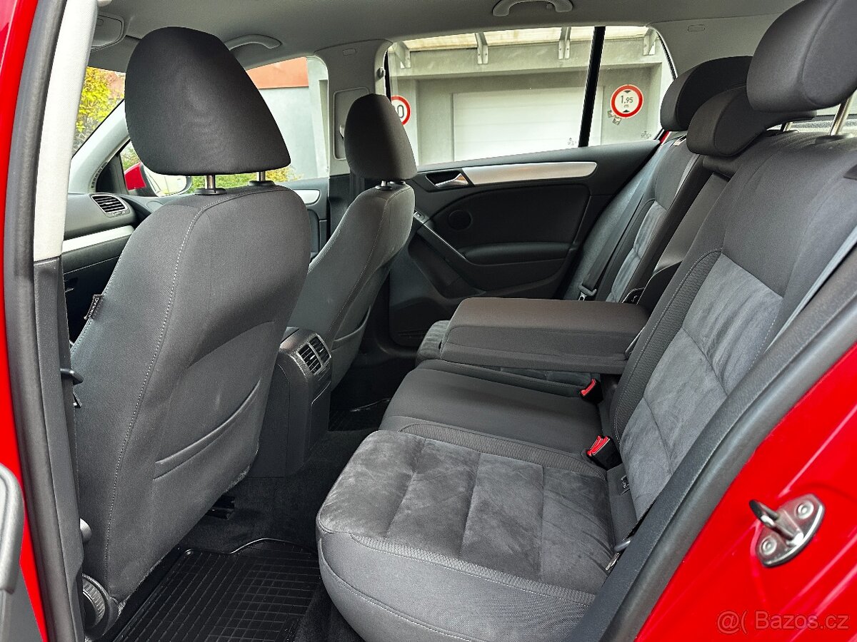 Volkswagen Golf 1.4 TSI 118kW DSG Highline ALU R17 Alcantara - 15