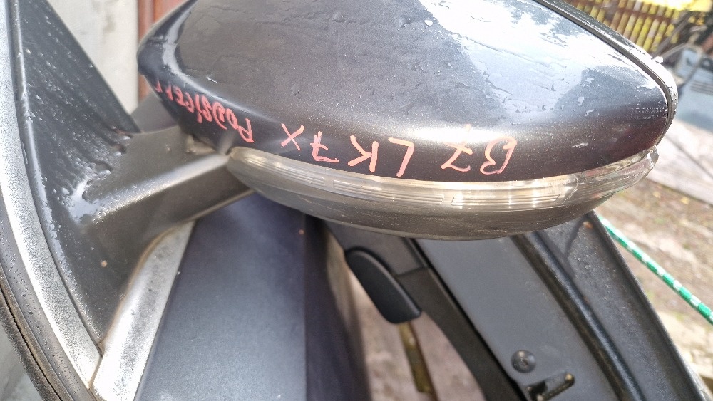 VW Passat B7 motor CFFB, z. víko šedá LK7X+ všechny dveře - 15