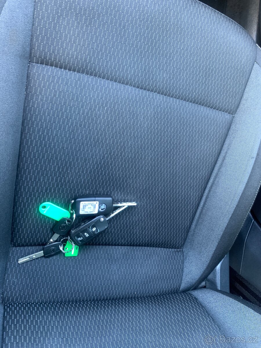 ŠKODA Rapid 1.6 TDI, 77 kW ambition 2013 - 15