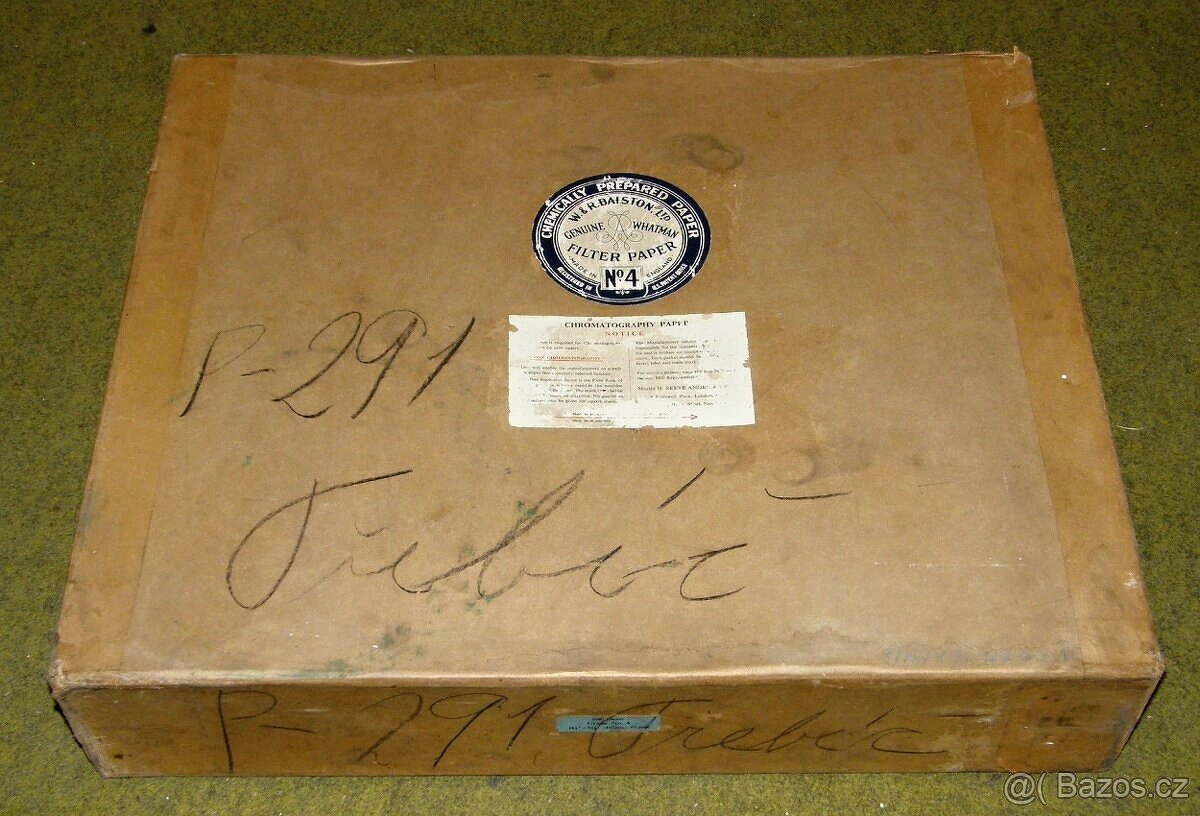 Laboratorní sklo, filtrační papír - 15