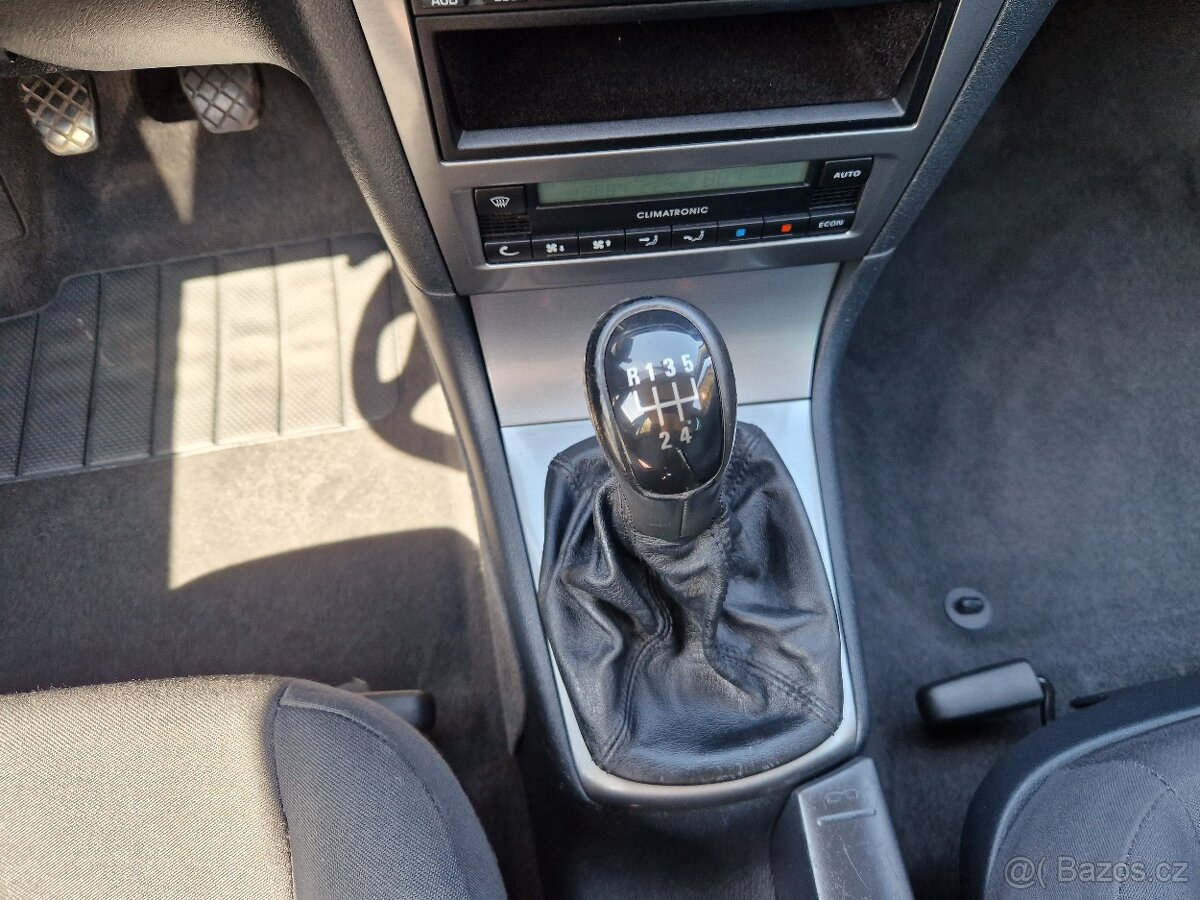 Škoda Octavia, I combi 1,6 MPI 75 KW, STYLE - 15