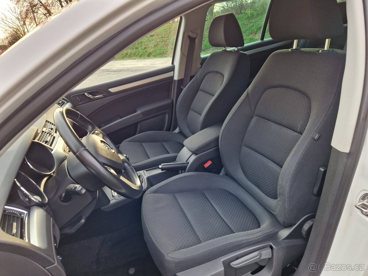 Škoda Superb 2 combi 2,0 TDI facelift , navi, xenony - 15