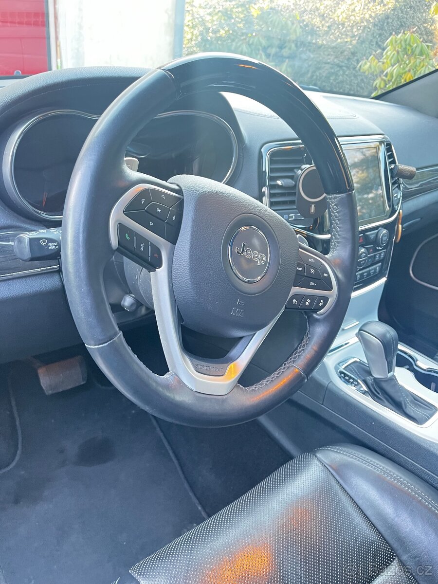 JEEP Grand Cherokee 3,0 4x4 OVERLAND - 15