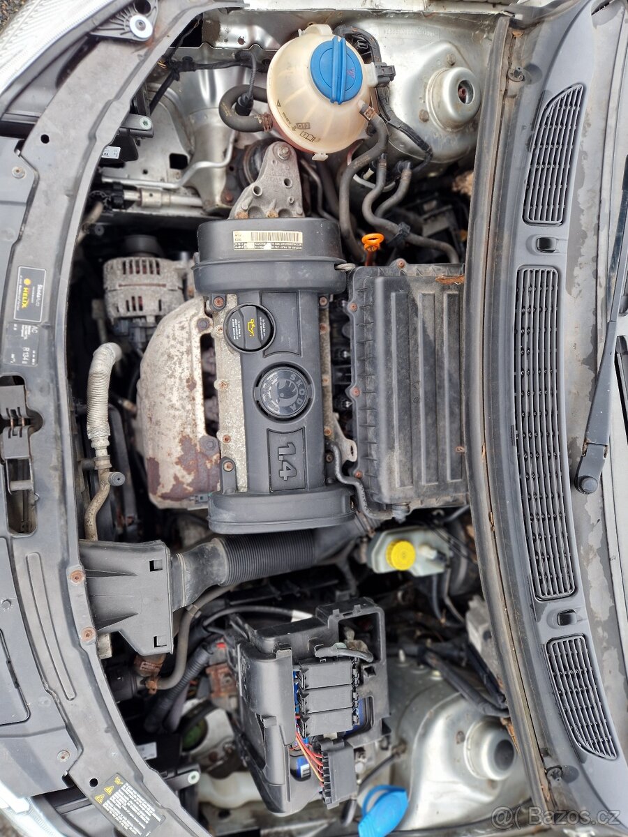 Škoda Fabia 1.4 16V benzin 63 kw - původ ČR - top výbava - 15