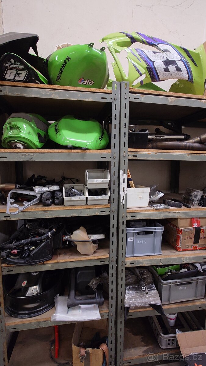 Kawasaki zx6r 2010 - 15