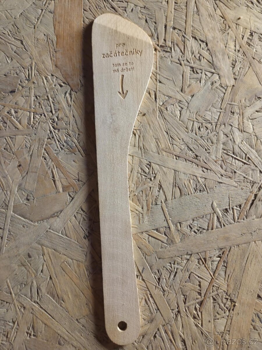 NÁDOBÍ, hrnek, hrnec, talíř aj. - 15