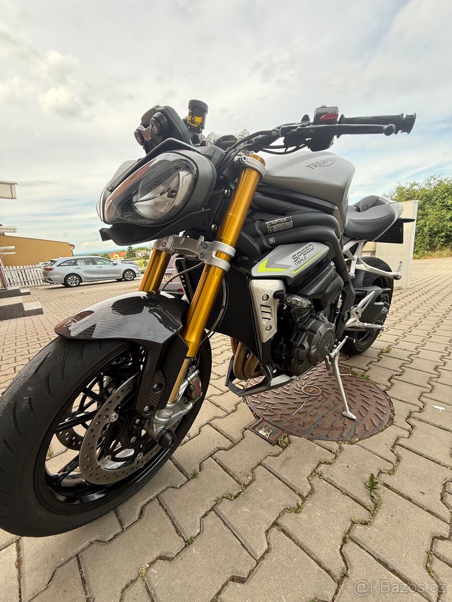 Triumph Speed Triple 1200 RS - 15