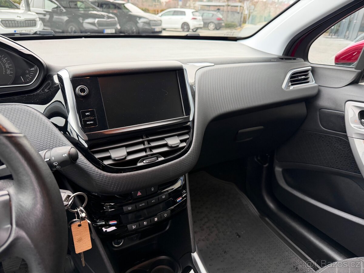 Peugeot 2008 / 1.2 Puretech 81 kw / 2016 / facelift - 15
