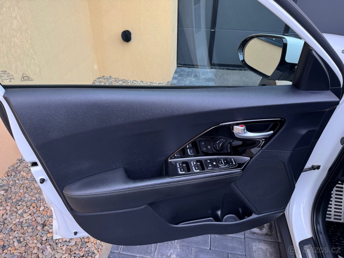 Kia Niro 1.6i 77Kw Automat - 15