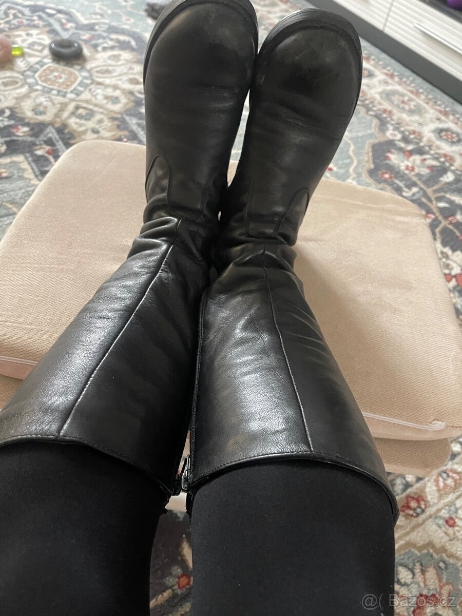 Kožený set( kozačky, sukně, kabelka) - 15