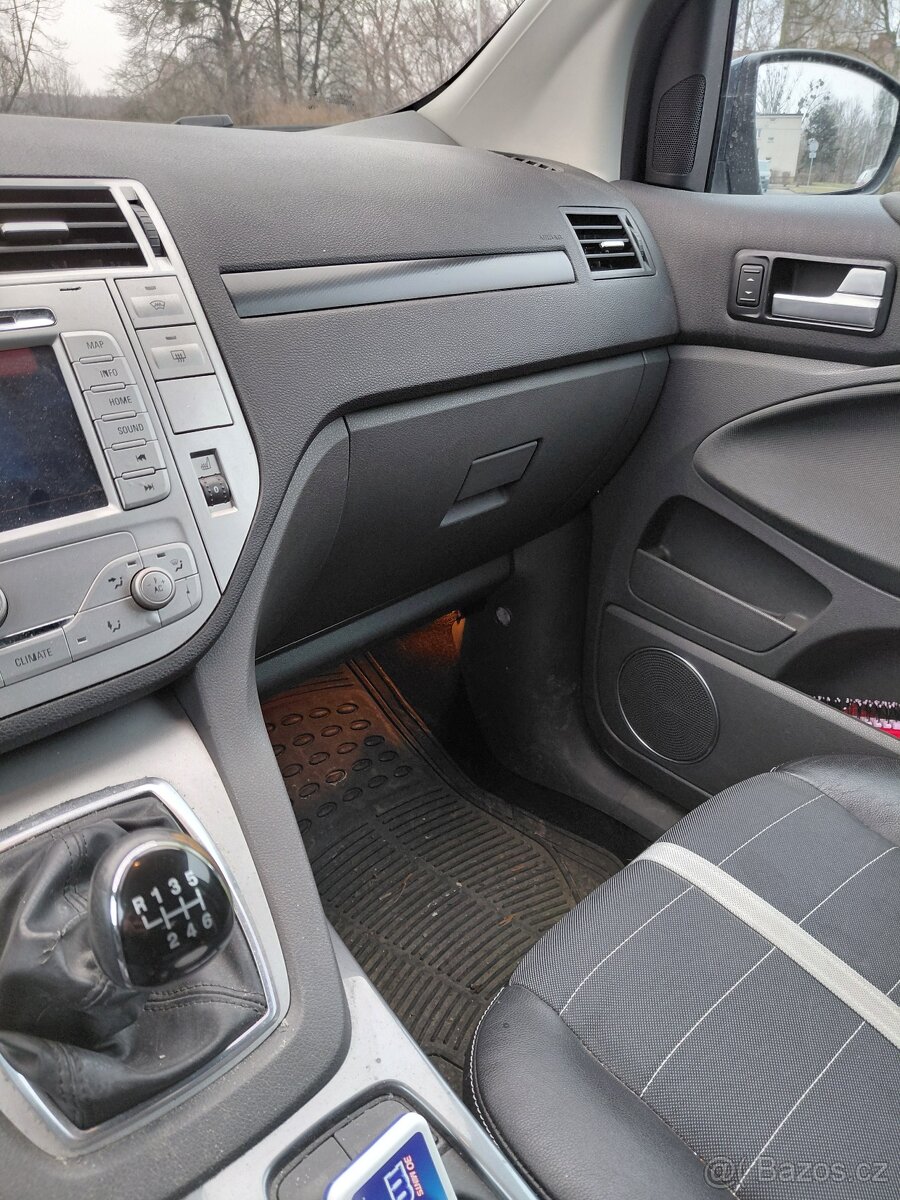 Prodám Ford kuga rv.2010 4x4 - 15