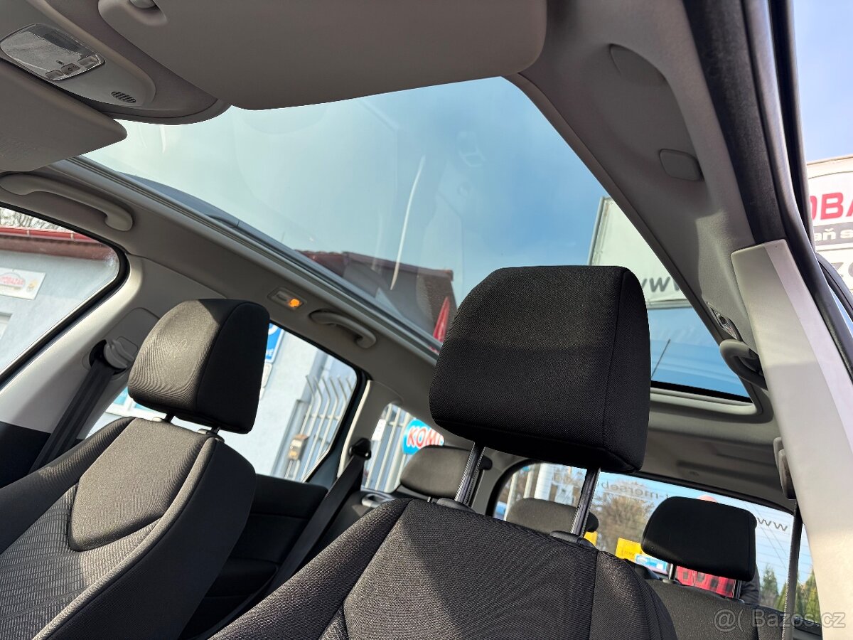 Peugeot 308, 1,6 88kW,PANORAMA,1.MAJ. - 15