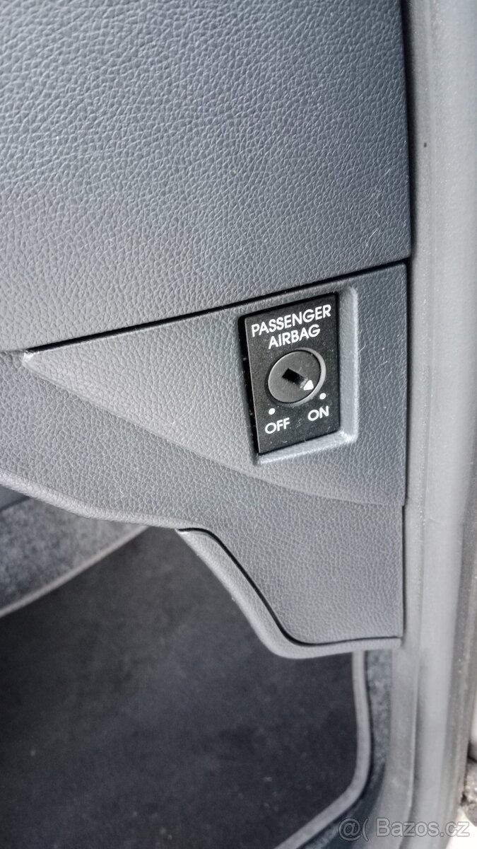 Škoda Fabia II-2 Kombi 1.4i 16V 63kW,9/2008,SERV.KNIHA,KLIMA - 15