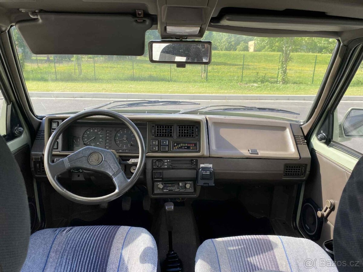 Škoda Favorit 136 LUX - 15