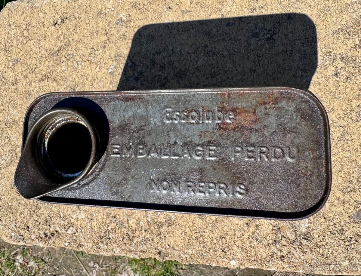 Esso - plechovky na olej - 15