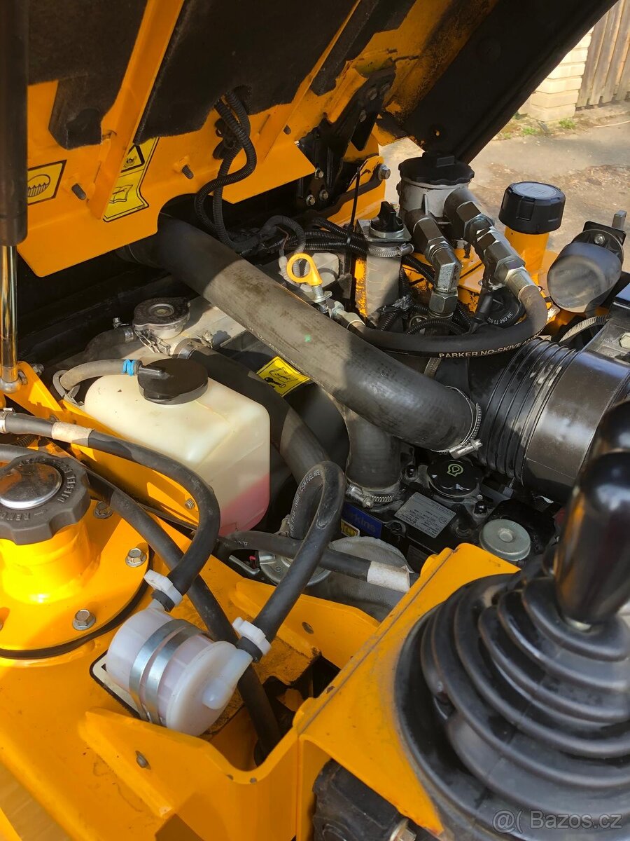 Kolový dumper JCB 1T - 2S5 - 15