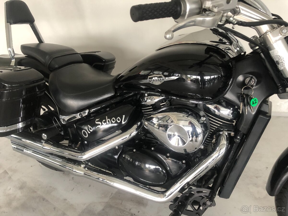 Suzuki M800 Intruder - 15