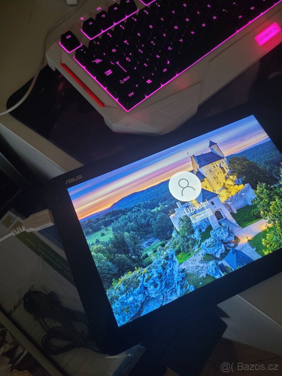 Tablet Transformer Book řady T100 zn. Asus - 15
