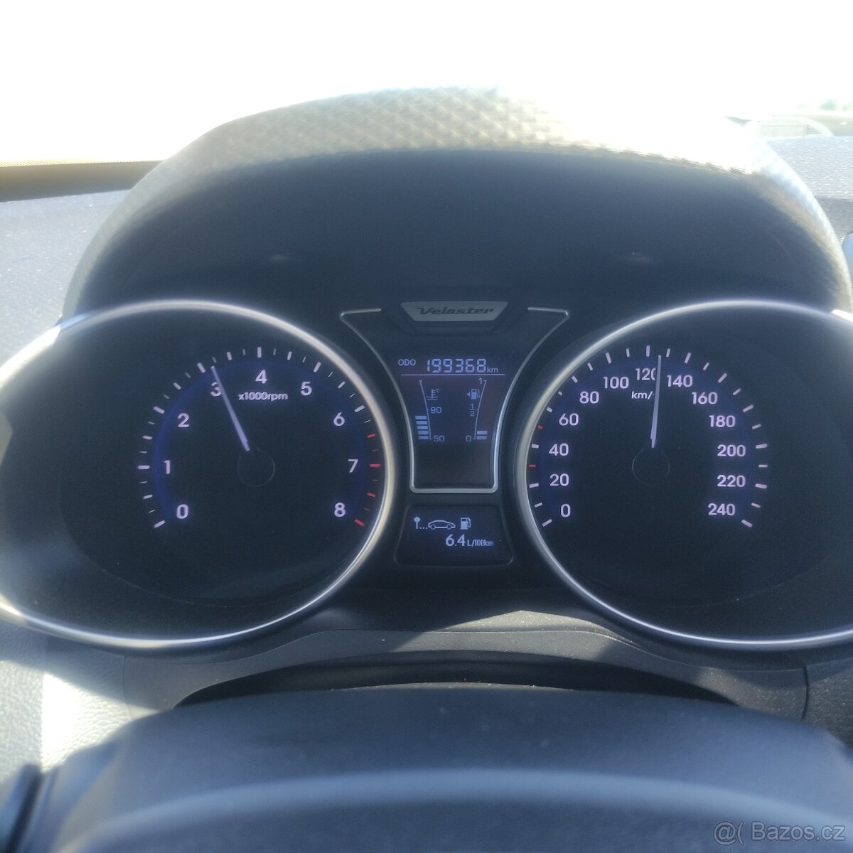 Hyundai Veloster 1.6 103kw benzín - 15