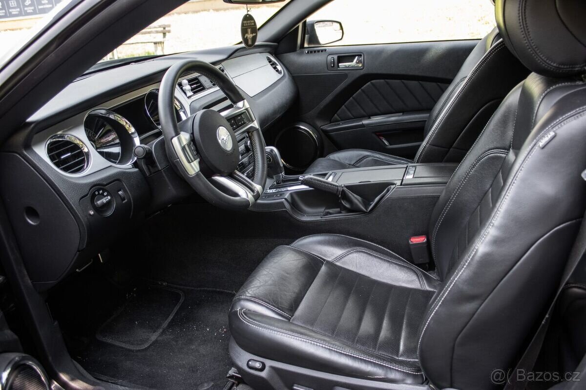Ford Mustang V6 231kW RWD 2014 - 15