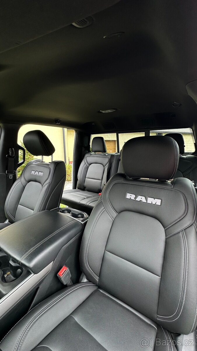 RAM 1500 5.7 HEMI NIGHT PAKIET LED ALPINE - 15