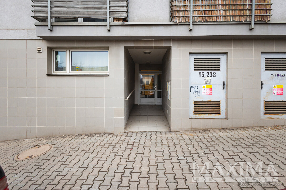 Byt 1+kk o ploše 36.7 m2 - Praha, Libeň - 15