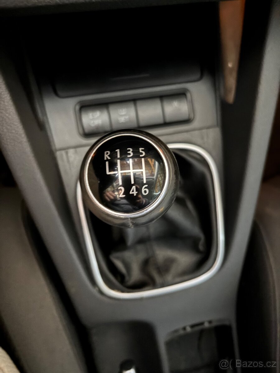 Volkswagen Golf 5 2.0TDI - 15