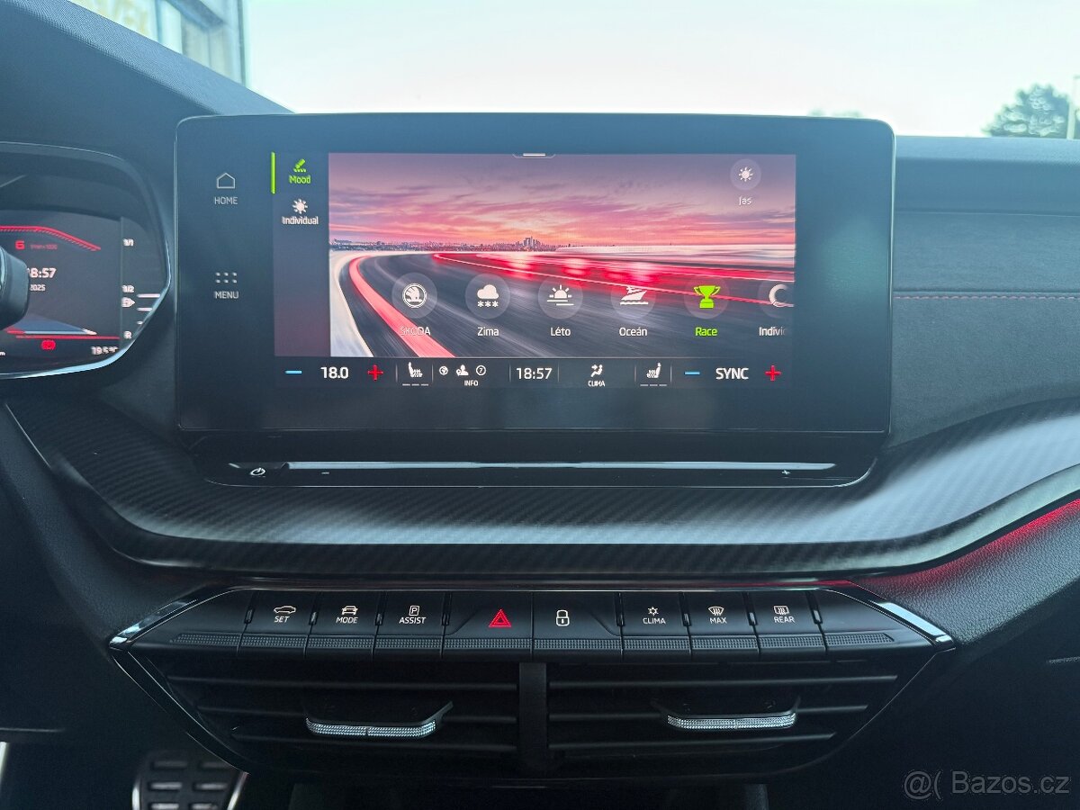 Škoda OCTAVIA IV RS TDi MATRIX VIRTUAL KAMERA WEBASTO 2023 - 15