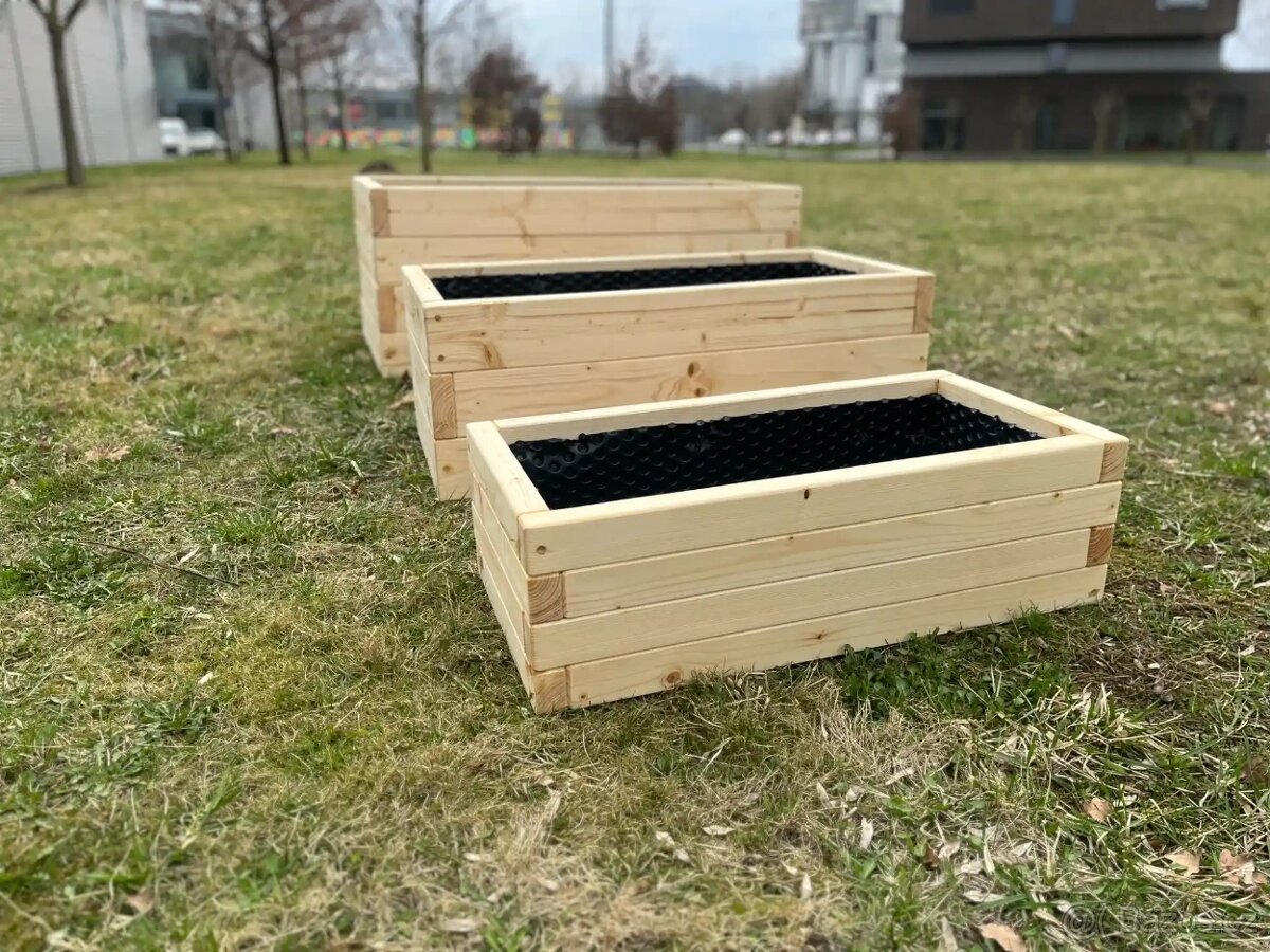 Vyvýšené záhony a truhlíky ze dřeva - 4 cm tlusté fošny - 15