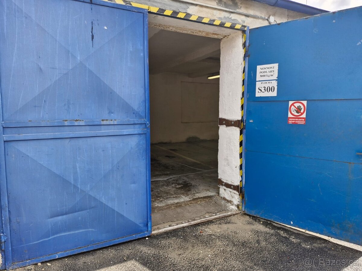 Sklad/malovýroba/prodejní prostor v Říční ulici v Lounech - 15