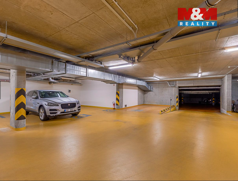 Pronájem bytu 3+kk, 91 m², Dolní Břežany, Náměstí Na Sádkách - 15