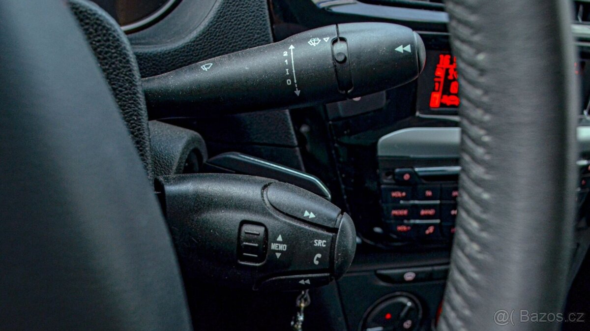 Peugeot 301 1.2 PureTech Allure - 15