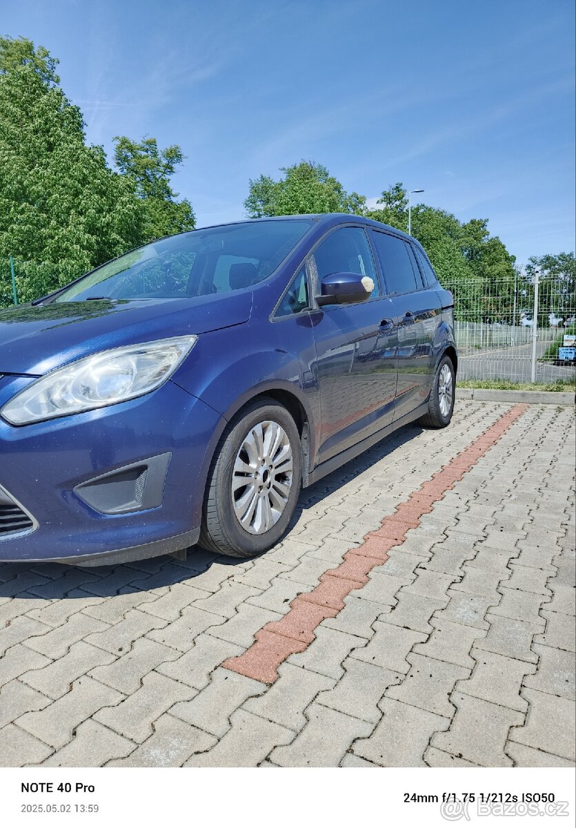 Ford Grand CMакс - 15