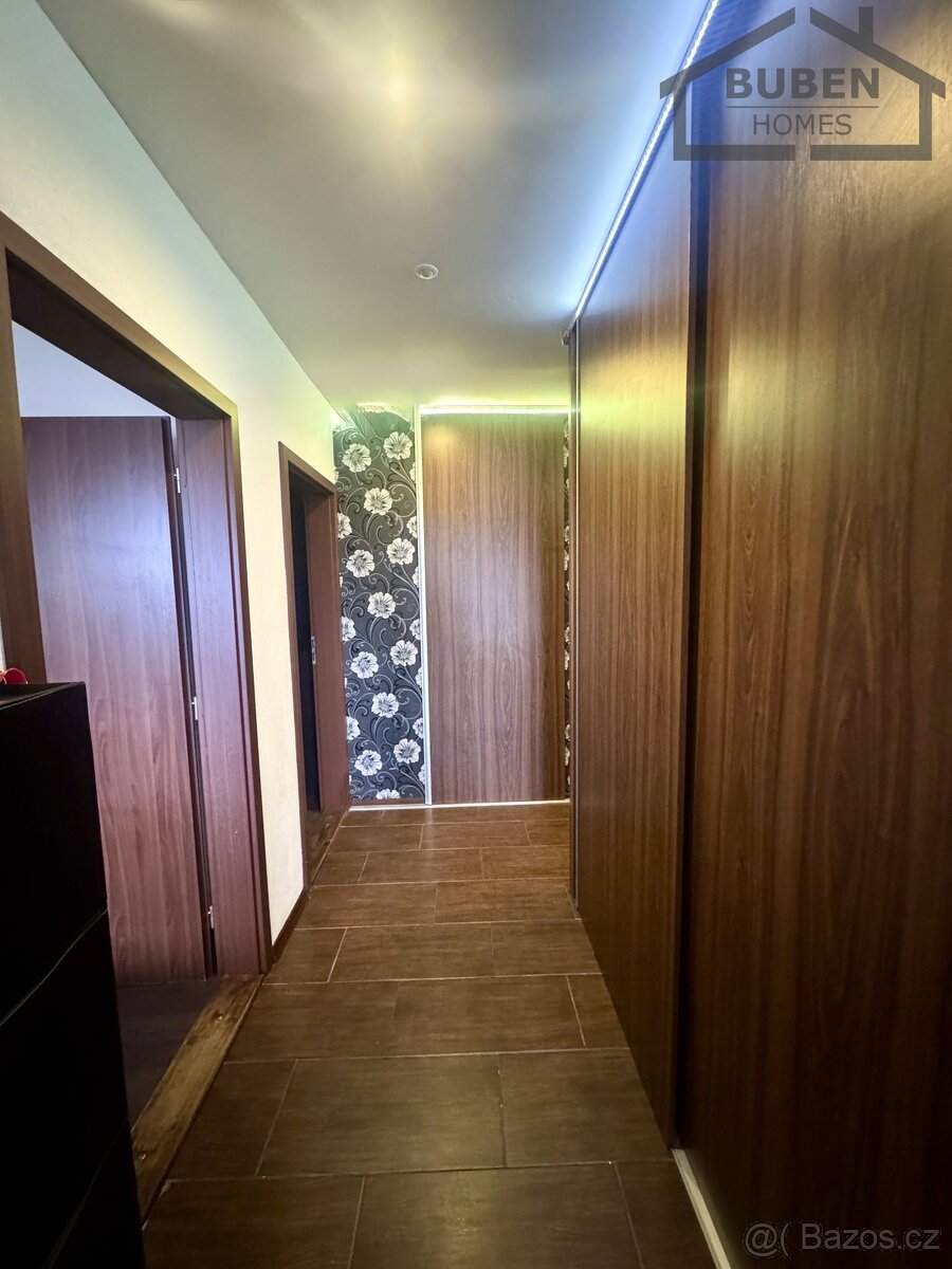 Kompletně vybavený byt po rekonstrukci - 4+1 s lodžií (užitn - 15