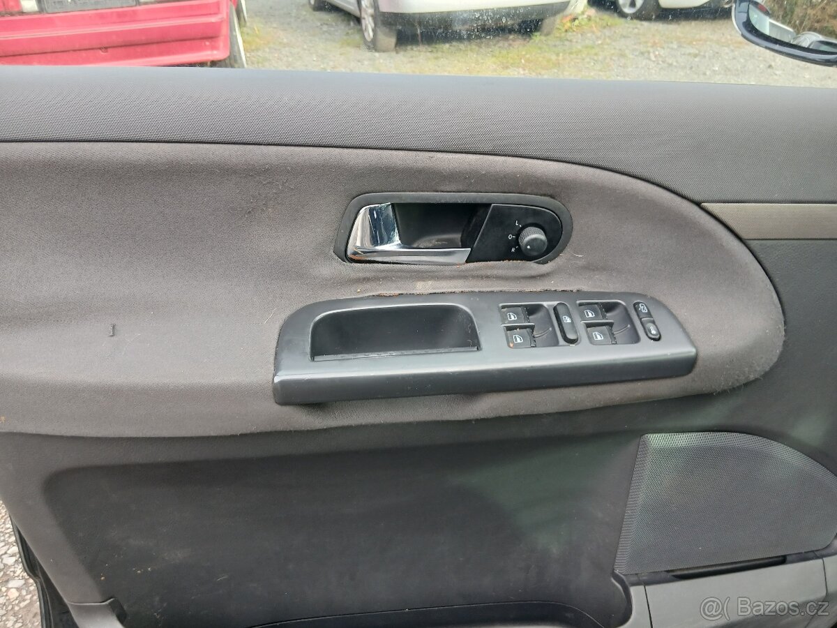 VW Sharan 2.0 TDI, 7 míst, STK 5/27 - 15