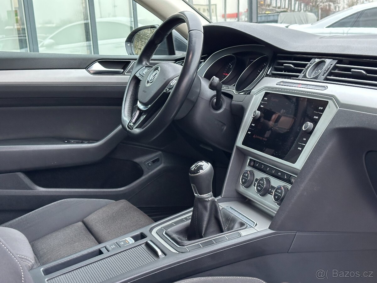 Volkswagen Passat 2018 - 15