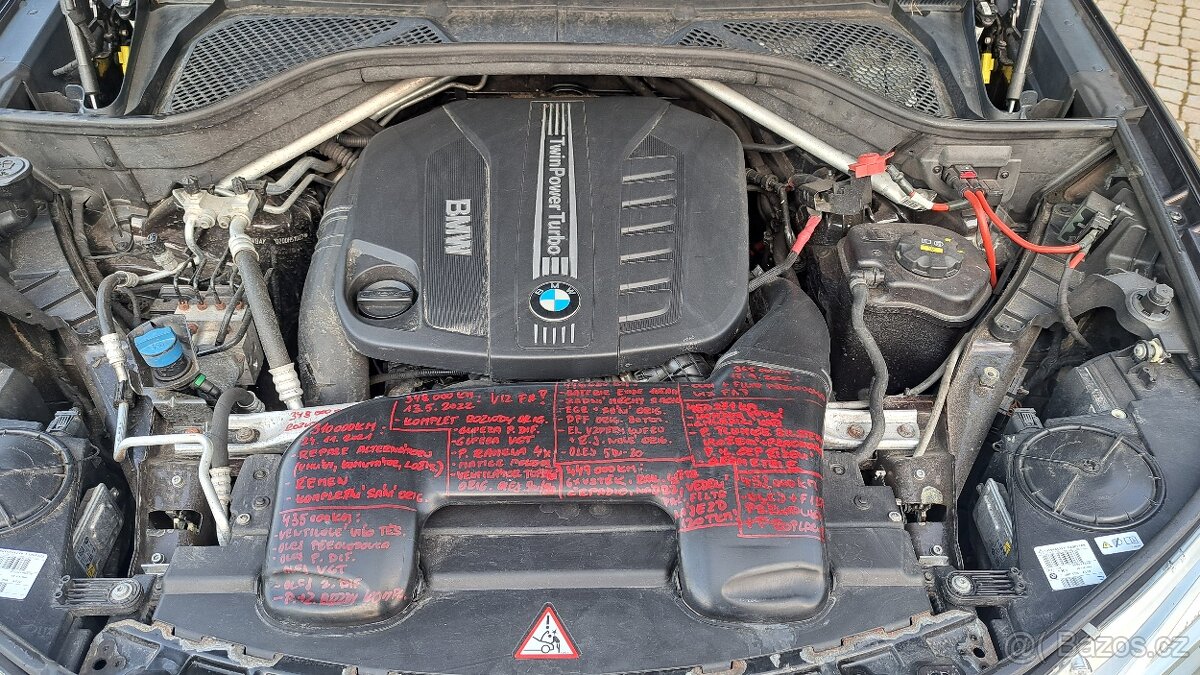 BMW X5 F15 3.0D.R.V.2014,7 MÍST, ČR,PO SERVISETOP - 15