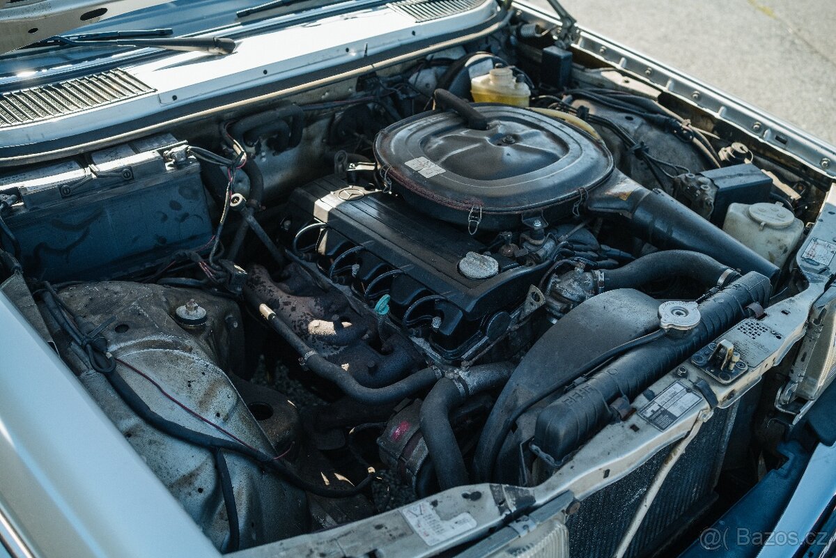 Mercedes-Benz 230 e (W123), automat, 2.majitel - 15