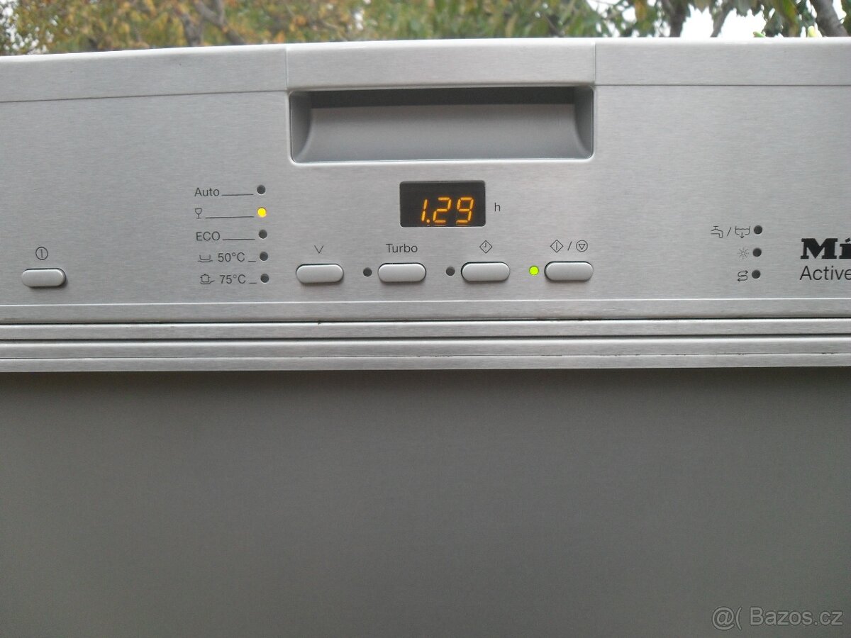 VESTAVNÁ NEREZ MYČKA MIELE, LUXUSNÍ ZNAČKA,VYROBENO V CZ - 15